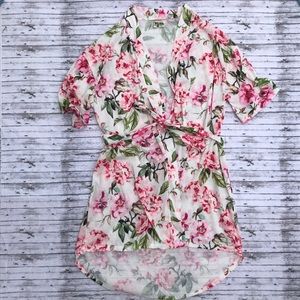 🛍 NWOT Show Me Your Mumu One Size Robe